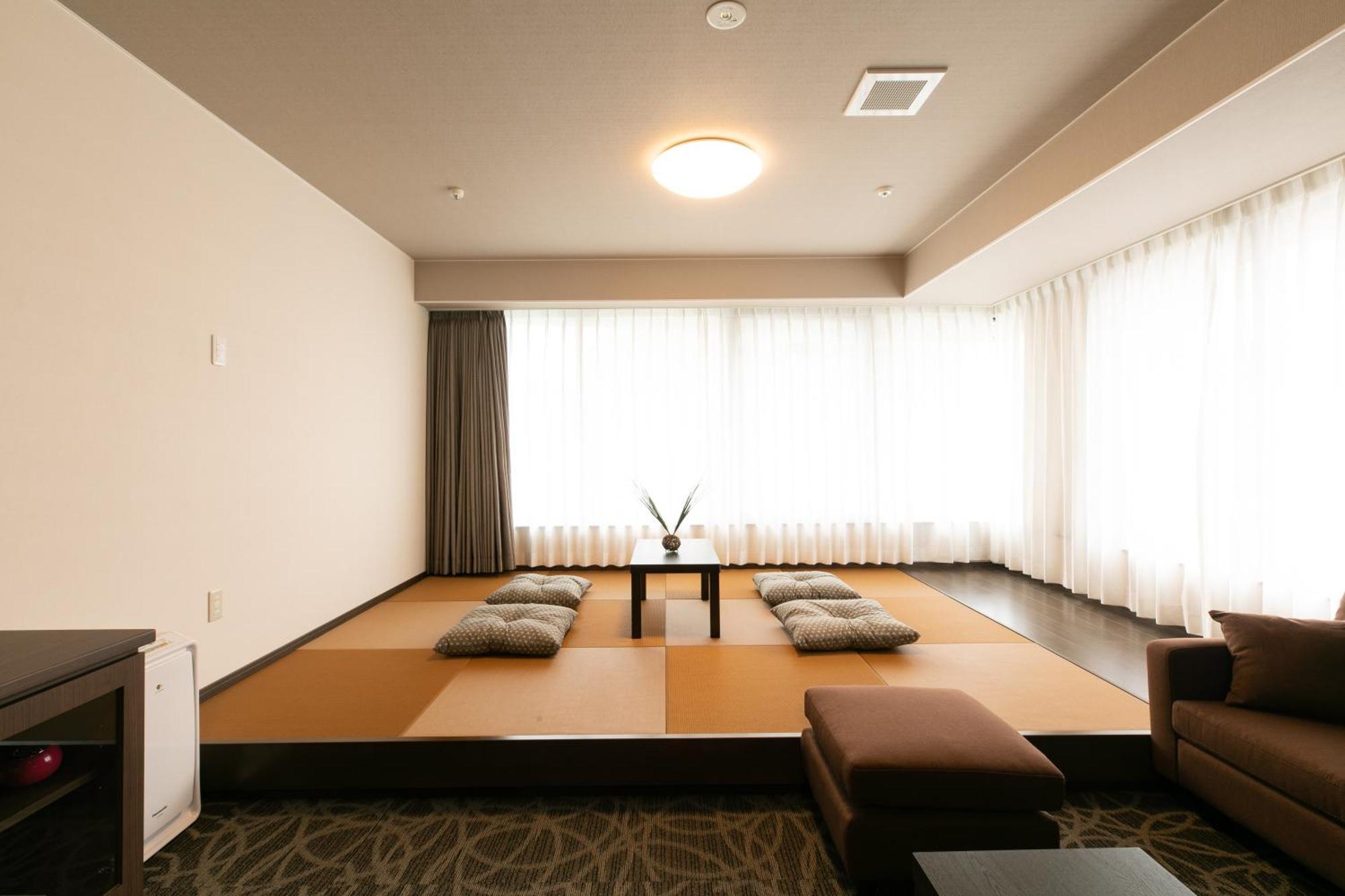 Hotel Silk Tree Nagoya Exterior photo